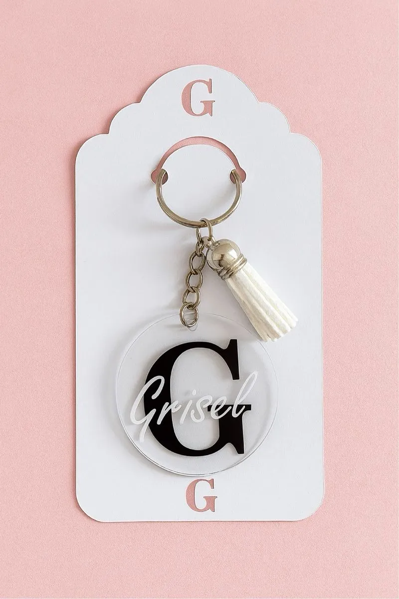 Llavero acrílico personalizado con inicial y nombre